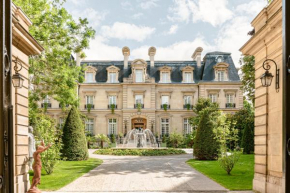 Отель Saint James Paris  Париж